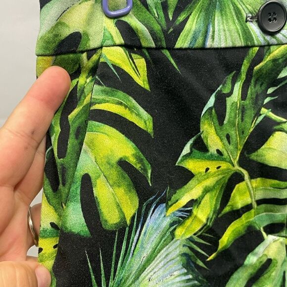 Joseph Ribkoff Cropped Monstera Print Pants NWOT - Picture 6 of 7